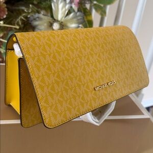 Michael Kors Crossbody Purses Brand New Authentic 9x6